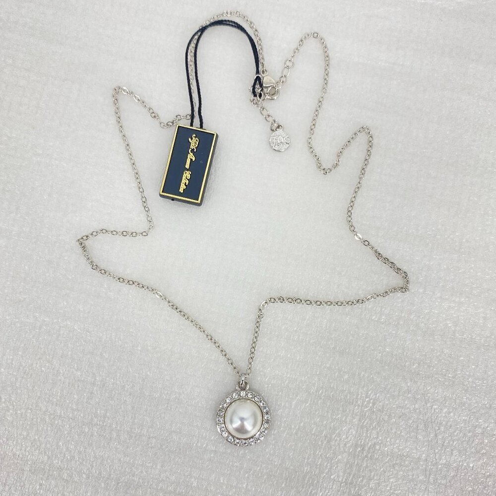 Butler FAC Pearl & Chrystal Halo Pendant Necklace NWT​​​​ - Picture 5 of 8